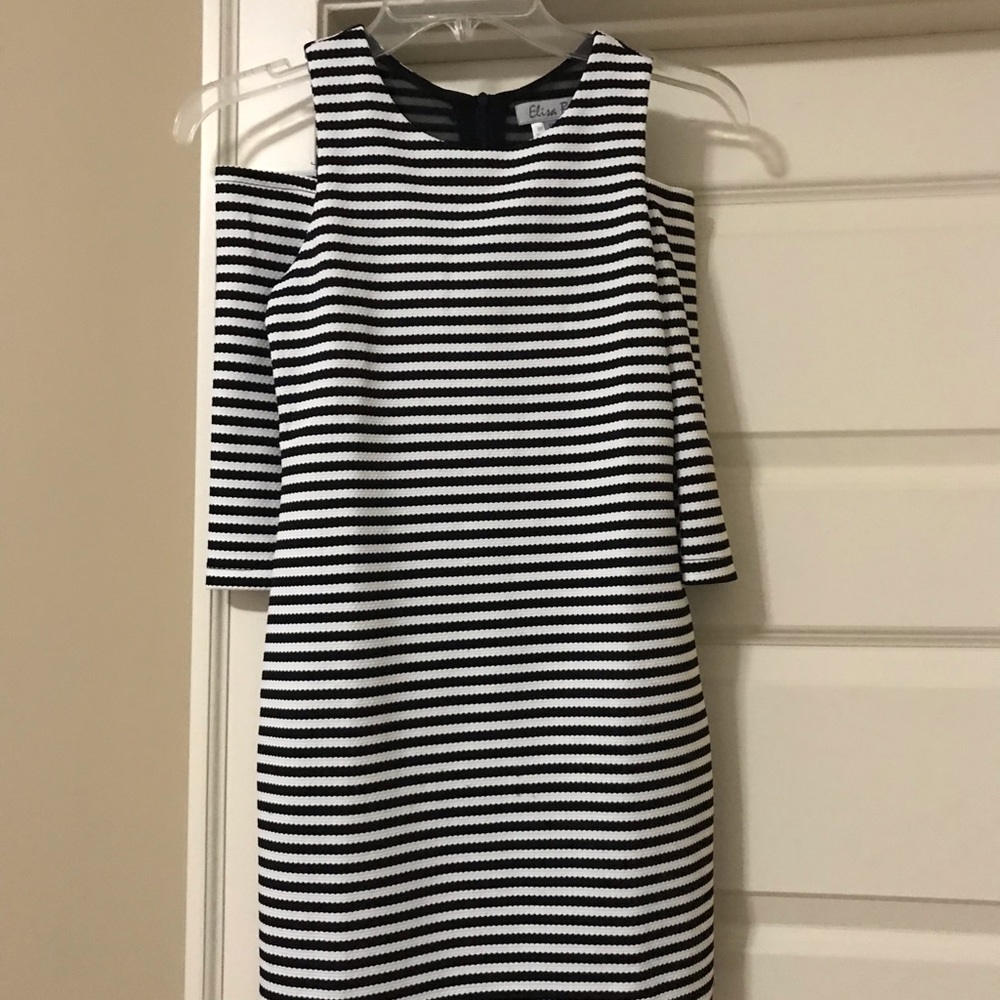 Dress - Picture 1 of 1